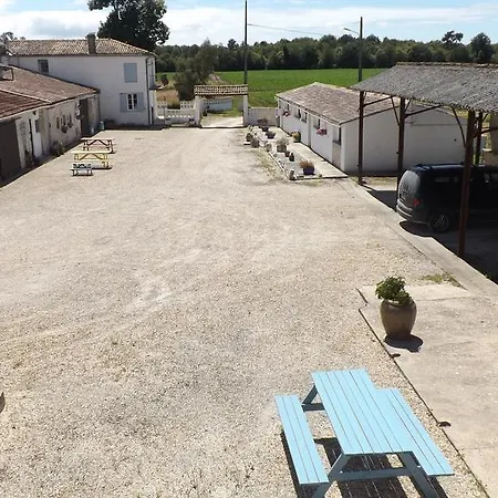 Bel Air Gites- Chataigniers Сasa de vacaciones *